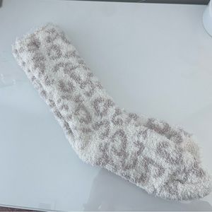 barefoot dreams fuzzy socks